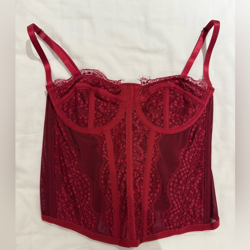 Elegant Red Lace Bustier